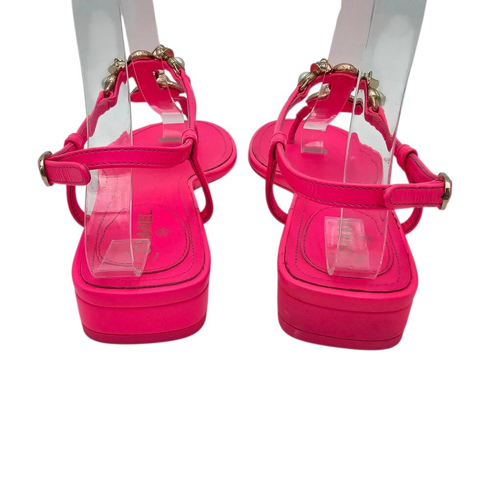 Chanel CC Heart Thong Flat Sandal Neon Hot Pink Leather Gold Size 38 US 7 7.5 - Picture 3 of 12